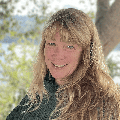 Wendy Figone headshot